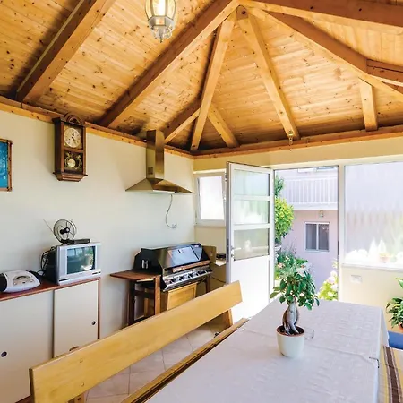Apartmán Lovely In With House Sea View Orasac