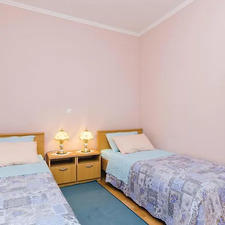 Na Krstu Vi Appartamento Orasac