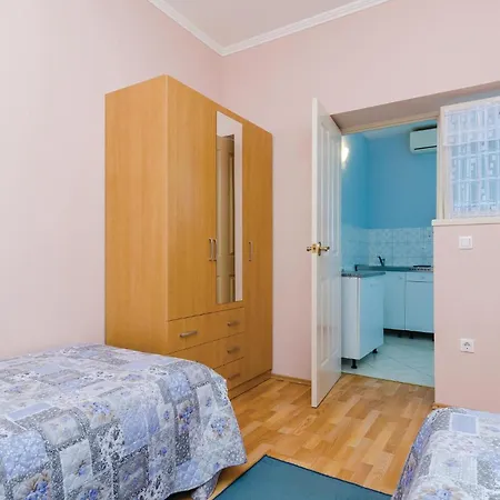 Lovely Apartment In Orasac With House Sea View